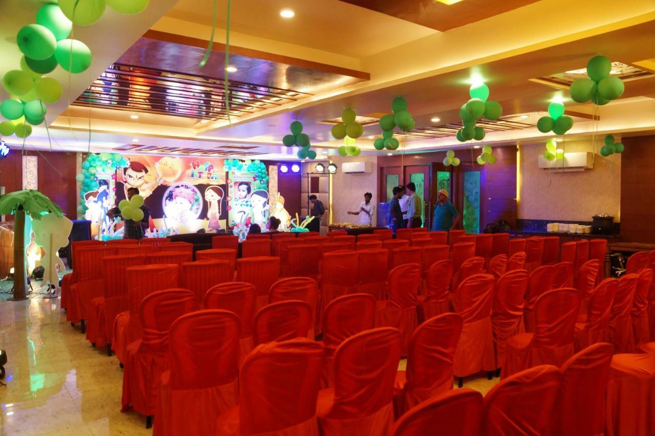 Hotel Shivoy Grand Varanasi Exterior photo